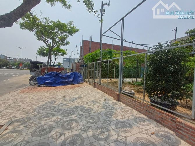 BÁN ĐẤT MINH MẠNG - SÁT ĐƯỜNG HOÀNG SA - 102M2 - 14 TỶ - 2