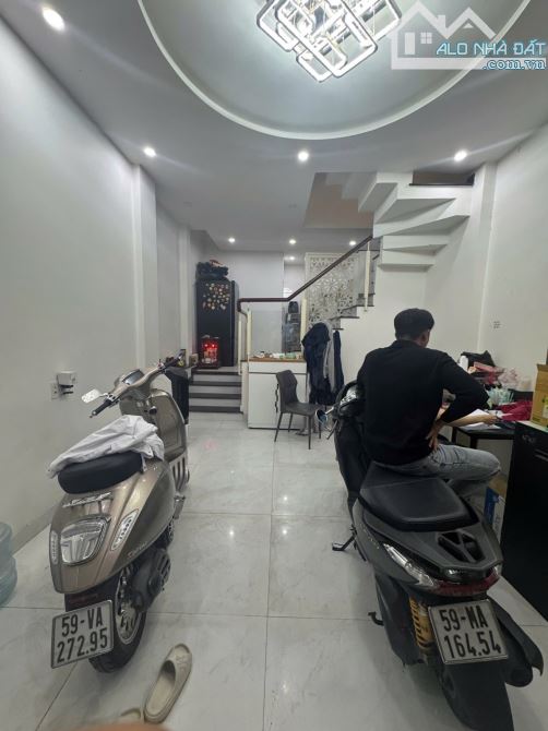 Bán Nhà Hẻm Xe Hơi Gò Vấp-4Tầng-38m2-Giá 5,6 Tỷ - 2
