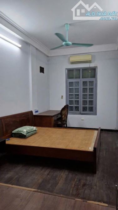 Thổ Cư Tạ Quang Bửu: 8,1 Tỉ,Sổ Vuông 28m ,Dân Xây 6Tầng,MT 3m,Ô tô.. - 2