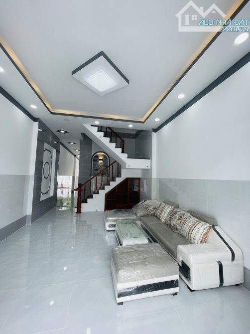 Nhà lầu mới xây dựng đường oto 7 chỗ, ấp 2 Trung An, Mỹ Tho Tiền Giang - 2