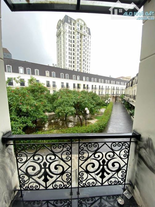 Biệt Thự The Manor 3 Tầng Đã Hoàn Thiện - 10,x Tỷ - 2