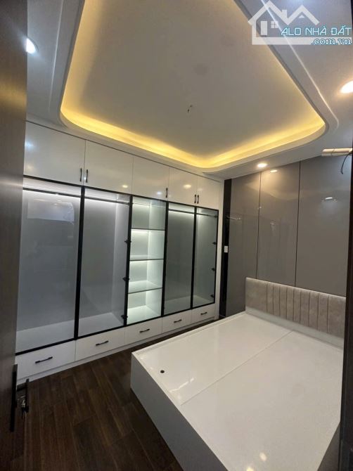 Nhà Mới Hẻm Bà Hom - 3,5x10m - 3 Tầng - Gần Chợ Phú Lâm - 2