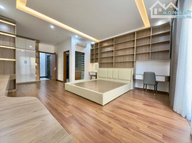 Bán Gấp Nhà Ngõ 71 Phố Hồng Tiến, Bồ Đề, 51m2, MT5m, 6 Tầng, Thang Máy, Full nội thất - 2