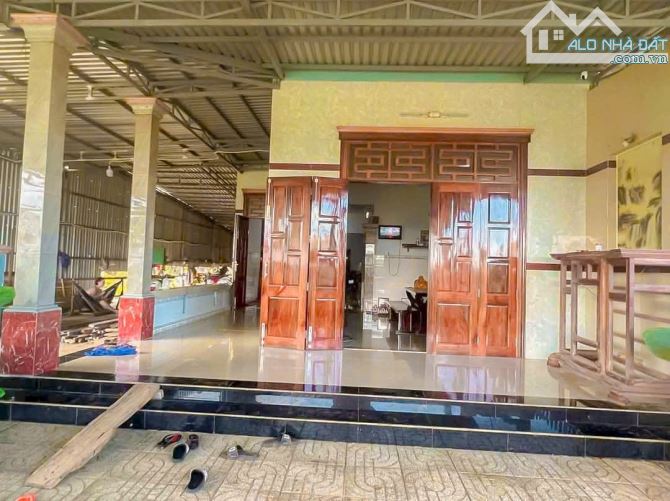 Hiếm, căn nhà 479m2 cách ngã 4 Hồ Tràm chỉ 1.5km, sẵn nhà, sẵn thổ cư, giá chỉ 6 tỷ còn TL - 2
