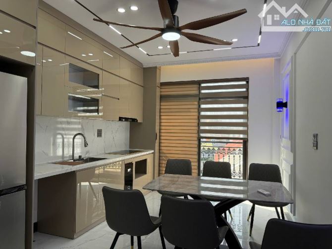 Cần bán nhà phố Ngọc Thụy, Long Biên 42m, 6 tầng, mặt tiền 4m, giá 8.9 tỷ. - 2