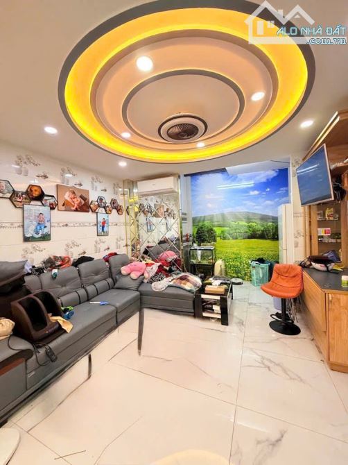 🏡 Bán Nhà Nguyễn Công Hoan, P.7, Phú Nhuận | 45m² | 4 Tầng | Nhà Mới Đẹp | Chỉ 7.3 Tỷ TL - 2