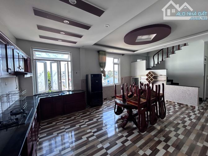 ✨🏡✨ Cần bán Nhà Phố Nhà Mặt Tiền, đường Nguyễn Trung Trực, P.04, Đà Lạt 4 phòng ngủ, 4 W - 2
