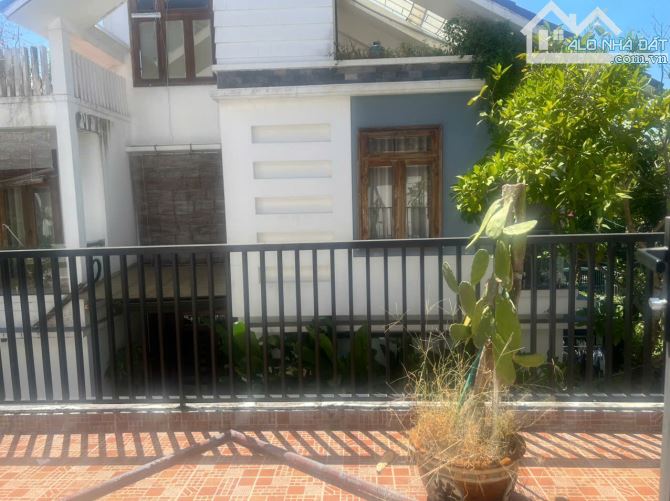 Cần bán gấp nhà 3 tầng mặt tiền Ngô Sỹ Liên Hội An Đà Nẵng -202m2-13 tỷ - 2