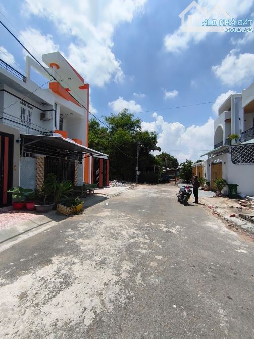 NHÀ 2 TẦNG TẶNG FULL NỘI THẤT GẦN KHU CÔNG NGHIỆP CẦU TRÀM TRỌN GÓI 2 TỶ 750 - 2