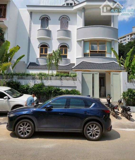 BÁN NHÀ 2MT NGAY THẢO ĐIỀN, Q.2 - 13x21M. CN 273M² – HẦM 5 TẦNG  - 57 TỶ - 2