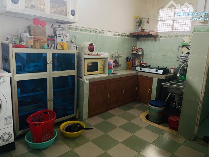 Bán nhà cấp 4 hẻm Phan Đình Phùng, hướng Đông, DT 76m2, giá 1,5xx tỷ - 2
