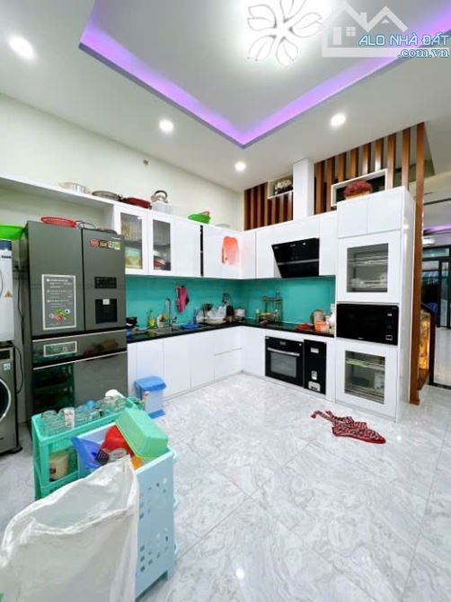 GIẢM SÂU CÒN 12 TỶ - NHÀ 4 TẦNG 83m2 - SỔ VUÔNG, KO LG, KO QH - HẺM 8m KHU K300 - 2
