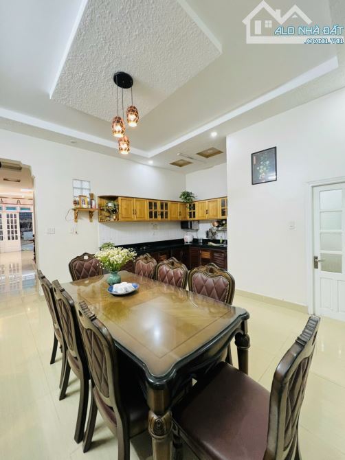 Bán Villa Nguyễn Hữu Cảnh Giá Ngộp - 183m2 Chỉ Với 8,6 Tỷ Thương Lượng Chính Chủ - 2