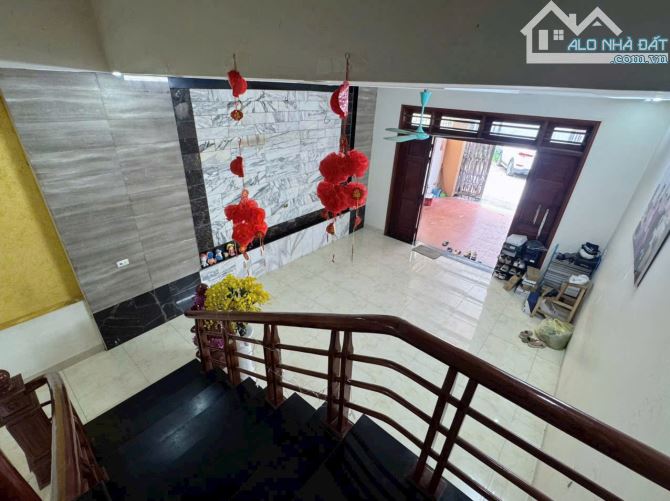Bán nhà 3 tầng ngõ Tôn Đức Thắng, Khai Quang, Vĩnh Yên.Giá 3.85 tỷ - 2