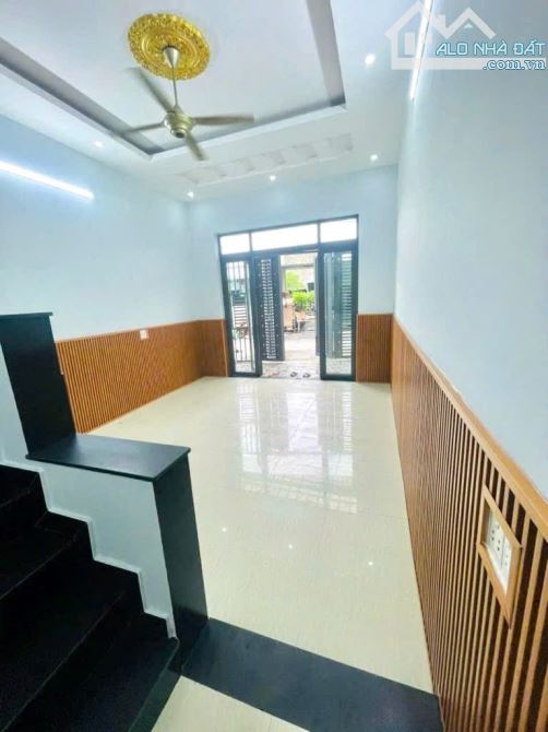 MẶT TIỀN KINH DOANH 2 TẦNG NGAY TT Y TẾ DĨ AN, DT 60M NGANG 4.5M, NHỈNH 3 TỶ - 2