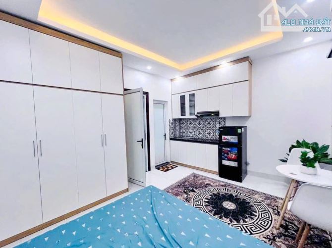 Bán ccmn Cầu Giấy- 46m- ô tô g- thang máy- đủ PCCC - 9 pkk- DT hơn 500tr/n- 9 tỷ hơn - 2
