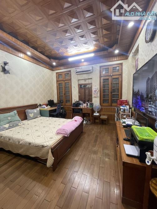 Bán nhà TT8 – KĐT Văn Quán – Hà Đông – 68m² – 5 tầng – mặt ngõ ô tô tránh – có 2 vỉa hè - 2