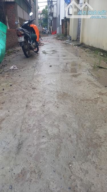 42 m đất siêu phẩm Đường yên Thư Lâm TP HÀ NỘI đường ô tô thông sát trục chính.giá tốt - 2