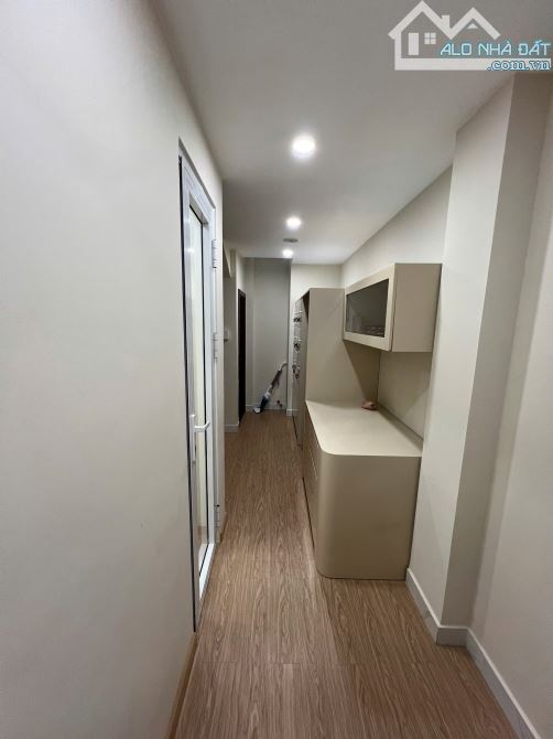 Bán nhà riêng đường 3 tháng 2. P11. Q10 DT: 3,65x13m - CN: 45.6m2 - 3 lầu mới - 2