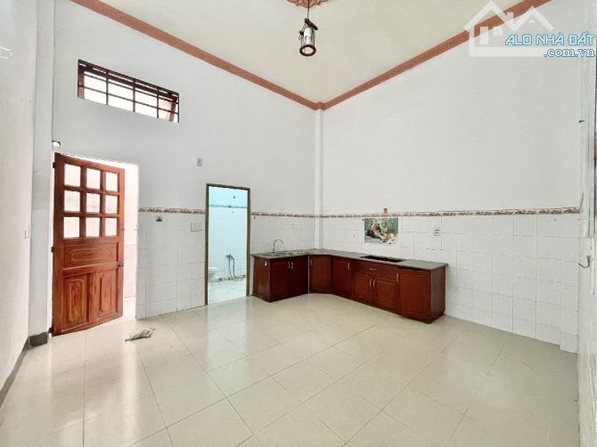BÁN ĐẤT TẶNG NHÀ- HẺM XE HƠI THÔNG- HIỆP BÌNH CHÁNH -THỦ ĐỨCC- 90M- 4.4x20- 7.X Tỷ - 2
