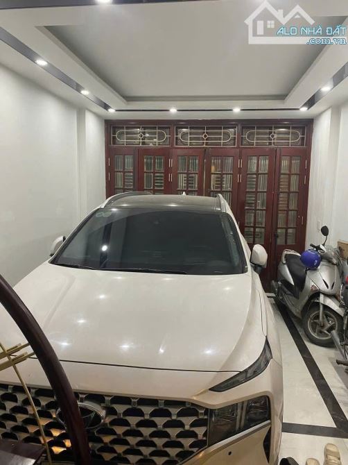 54m Nhà 5 tầng phân lô Vũ Hữu ô tô tránh giá 17.8 tỷ - 2