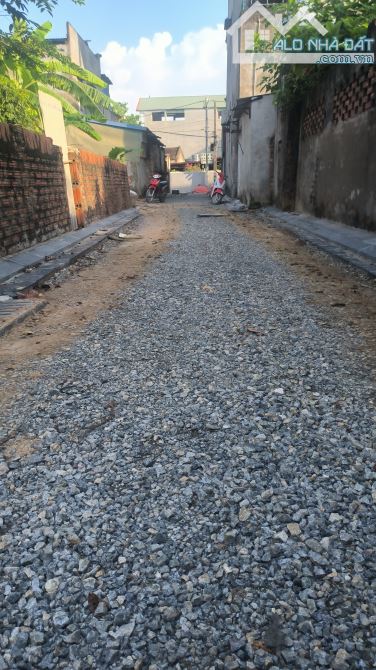 60 m đất Lương quy Thư Lâm TP HÀ NỘI ô tô thông.. cách trung tâm huyện Đông Anh cũ 2,5km - 2
