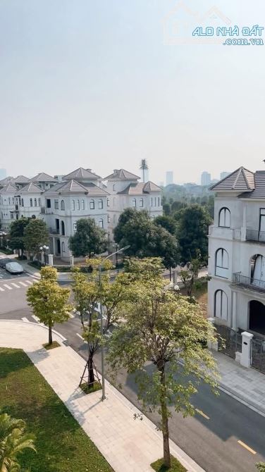 CẠNH VINCOM SMART CITY OTO ĐỖ CỬA 71m RỘNG 5m NHÀ 4 TẦNG 11TY5 - 2