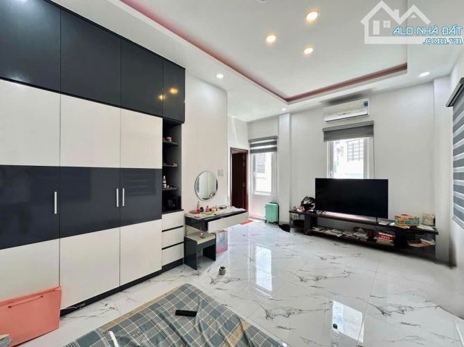BÁN NHÀ 5 TẦNG NGUYỄN VĂN ĐẬU-NGANG LỚN 5,2M-10m RA MẶT TIỀN-3PN-4WC CHỈ 7,7 TỶ - 2