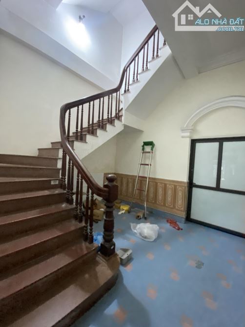 Bán Nhà Mặt Phố Quận Hoàn Kiếm 140m2-3T MT5m Vỉa Hè 64 Tỷ Nguyễn Văn Tố. - 2