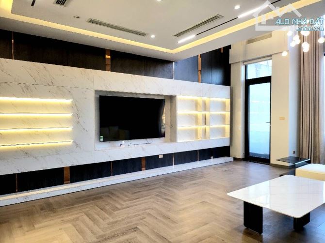 SIÊU PHẨM NGỌC THUỴ 55M2 - 8TẦNG THANG MÁY - GARA 2 OTO -NỘI THẤT SANG TRỌNG ĐẲNG CẤP 5SAO - 2