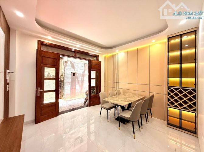 Giảm 500tr  ! Bán nhà CCMN Trần Quý Cáp 55m², 6T , MT 4,5m Ô tô đỗ ,ngõ thông giá 11,3 tỷ - 2