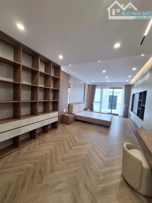 NHÀ ĐẸP PHỐ BỒ ĐỀ, HỒNG TIẾN - LONG BIÊN - 6 TẦNG THANG MÁY - GARA 2 Ô TÔ - FULL NỘI THẤT. - 2