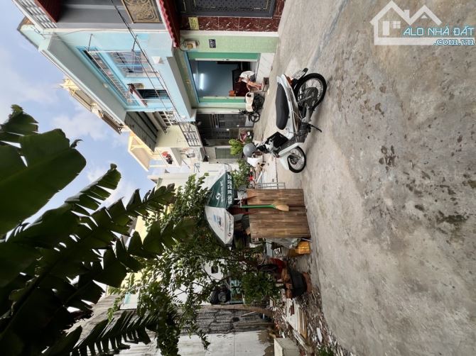 Bán đất thổ cư - QUẬN 7 PHÚ THUẬN - 60m2 TẶNG GPXD KDC HIỆN HỮU- 3.2 tỷ thương lượng - 2