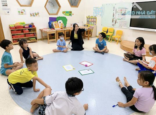 BÁN TOÀ NHÀ NGANG 8M KHU SONG NGỮ ĐỐI DIỆN TRƯỜNG HỌC ĐÔNG ĐÚC TẤP NẬP - 2
