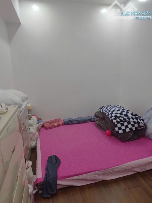 Cần Bán Gấp Căn Nhà 2 Tầng x 40m ,Ngõ Thông Ngỗ Xuân Quảng Trâu Quỳ _HIẾM - DIỆN TÍCH VỪA - 2