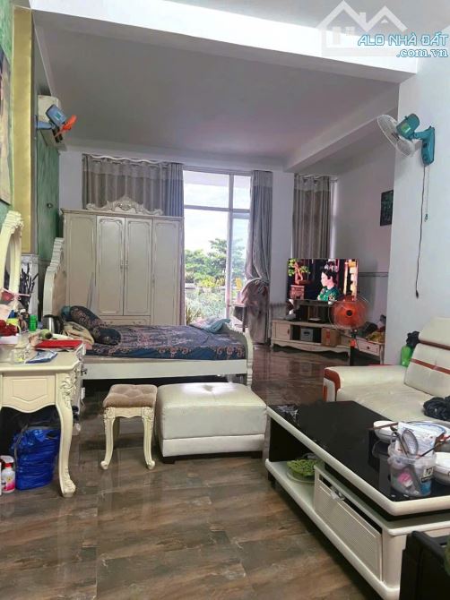 NHÀ CẠNH MẶT TIỀN HUỲNH TẤN PHÁT, QUẬN 7, 4 TẦNG, 5X20m, HẺM XE HƠI, NHỈNH 8 TỶ - 2