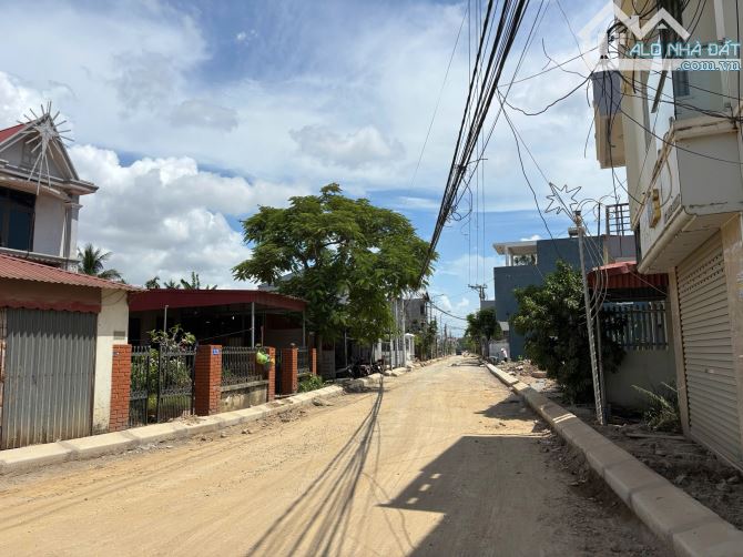 Bán đất mặt đường Cát Linh – Tràng Cát diện tích 90,7m2 đường nhựa rộng 8m gần dự án Vin. - 2