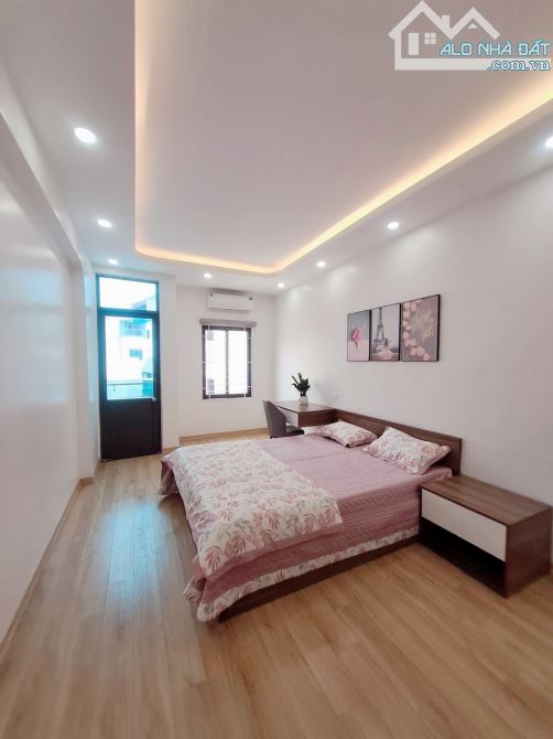Ngõ 75 PHÚ DIỄN - 6 tầng - dân xây - vài nhà ra Ô TÔ TRÁNH - bãi đậu xe đi bộ ra- hơn 7 tỷ - 2