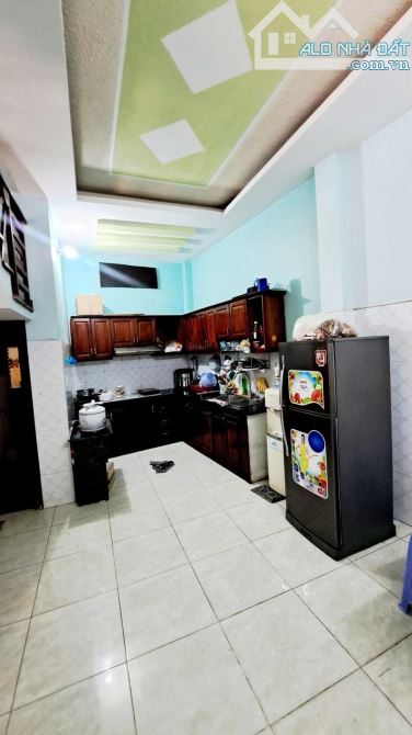 BÁN NHÀ DƯƠNG THỊ MƯỜI Q12 - 4 TẦNG 56M2 - HẺM 7M - 5.67 TỶ. - 2