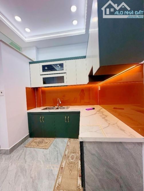 GÒ DẦU - TÂN PHÚ - GẦN AEON MALL - 2 TẦNG KIÊN CỐ - HẺM 4M - 56M2 - 4*14 - SÁT MẶT TIỀN - 2