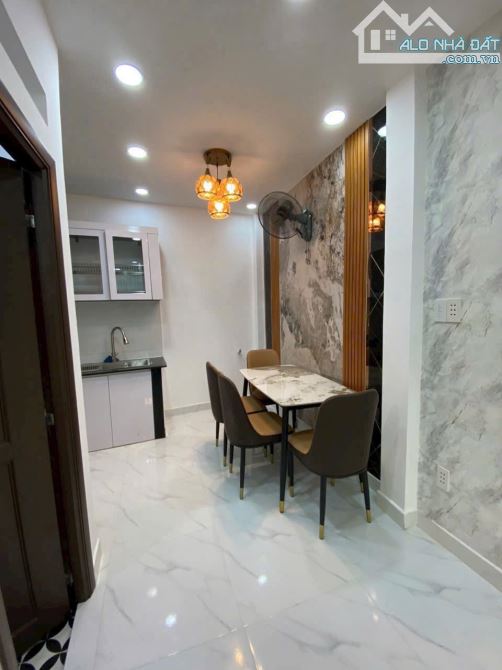 🌼 Chuẩn bị đi nước ngoài bán nhà Trần Bình Trọng - Bình Thạnh / 57,3m² / Giá 1 Tỷ 820 - 2