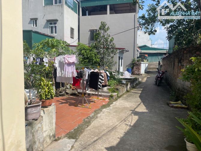 Bán 41m2 đất Ngũ Hiệp - Thanh Trì, 20m ra ô tô, gần hồ, cực thoáng mát - 2