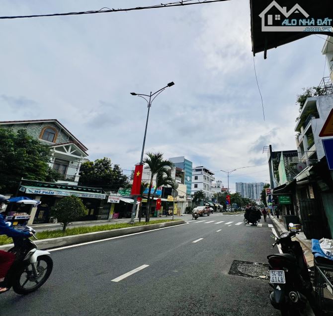 B.ÁN BIỆT THỰ SÂN VƯỜN 130M2 QUẬN 7 - NGANG 7M - NHỈNH 10ty TL - 2