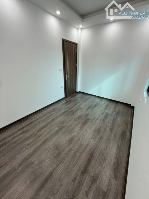 Bán nhà Xuân Đỉnh, 38m-5tầng chỉ 7 tỷ, nhà đẹp, 3 thoáng, tặng full nội thất, hiếm - 2