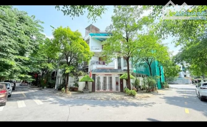 Cần bán nhà biệt thự lô gócForesa 8B Khu ĐTM Xuân Phương . - 2