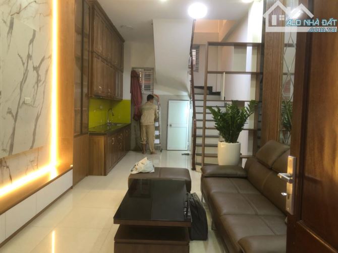 🏡 Nhà Đẹp Tô Hiệu – Ô Tô Đỗ Cửa – 10m Ra Mặt Phố – 2 Mặt Thoáng - 2