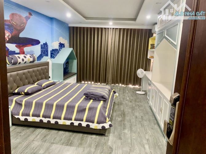 Nhà mặt phố Bùi Ngọc Dương, 75m2 x 6T đã xây lùi, MT 4.5m, giá 30.9 tỷ có TL - 2