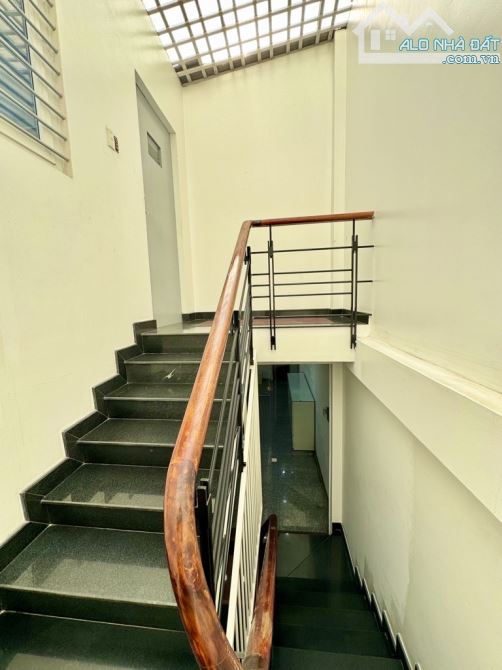 Bán nhà hẻm 6m Đinh Công Tráng-cạnh chợ Tân Định-9PN-sổ vuông-giá rẻ - 2