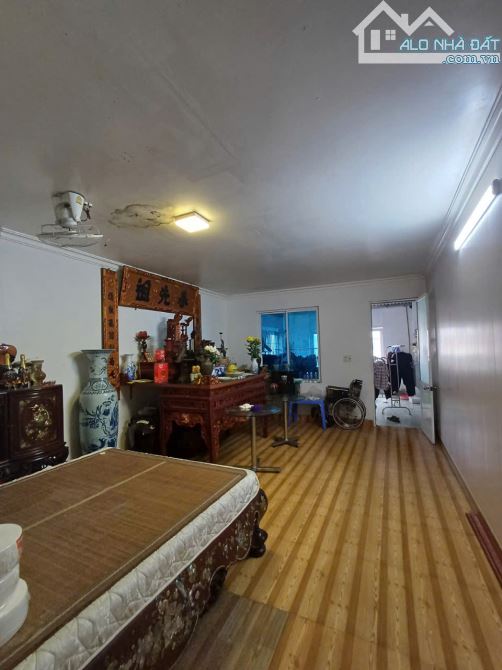 Mặt đường Trần Nhân Tông (ngay ngã 6 Quán Trữ) - 130m2 - ngang 4m - 3 tầng - giá 12,5 tỷ - 2