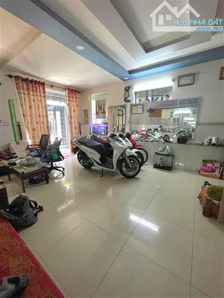 BÁN NHÀ ĐẸP BÊN HÔNG LÊ TRỌNG TẤ.N - NGÃ TƯ GÒ MÂ.Y - ĐƯỜNG XE TẢI - NH ( 6.5X14M ) - 2